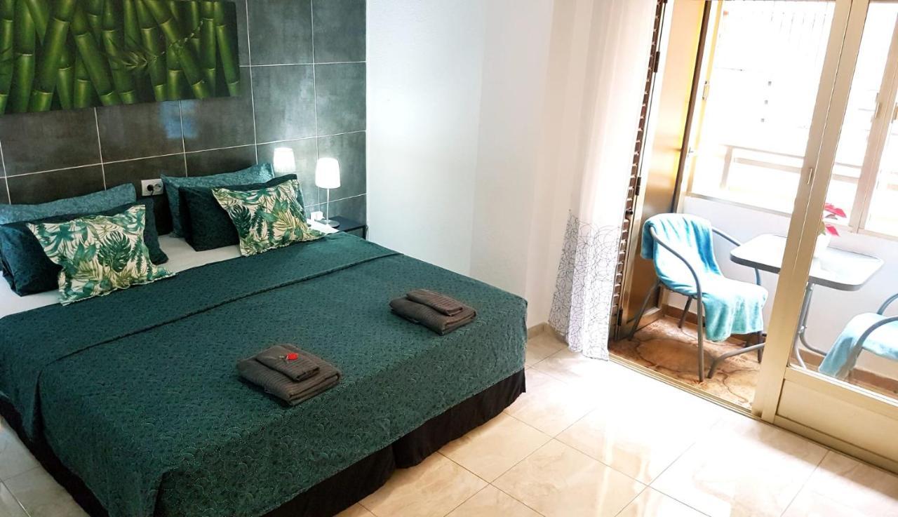 Gloria Host House Apartment อาลิกันเต ภายนอก รูปภาพ