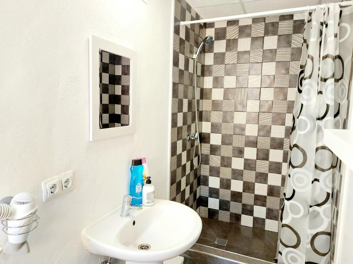 Gloria Host House Apartment อาลิกันเต ภายนอก รูปภาพ
