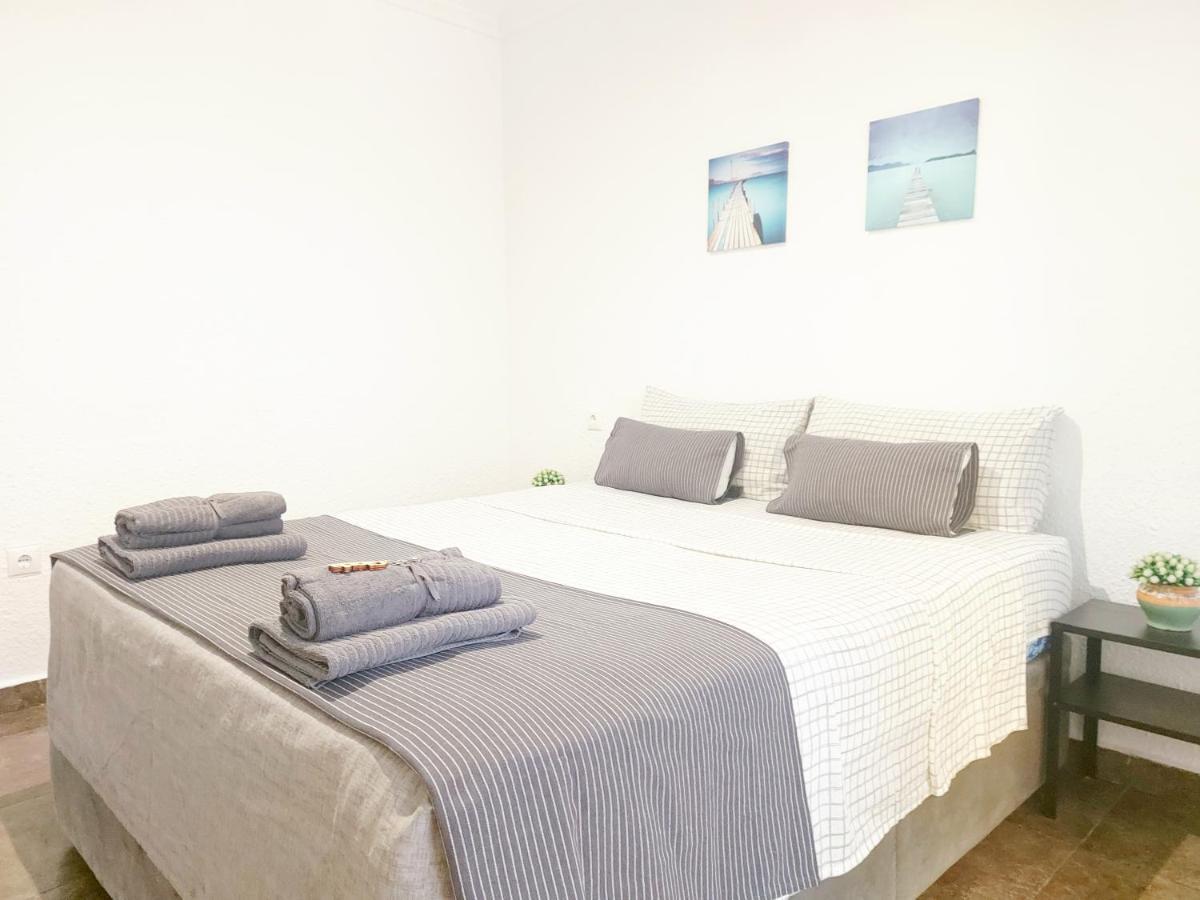 Gloria Host House Apartment อาลิกันเต ภายนอก รูปภาพ