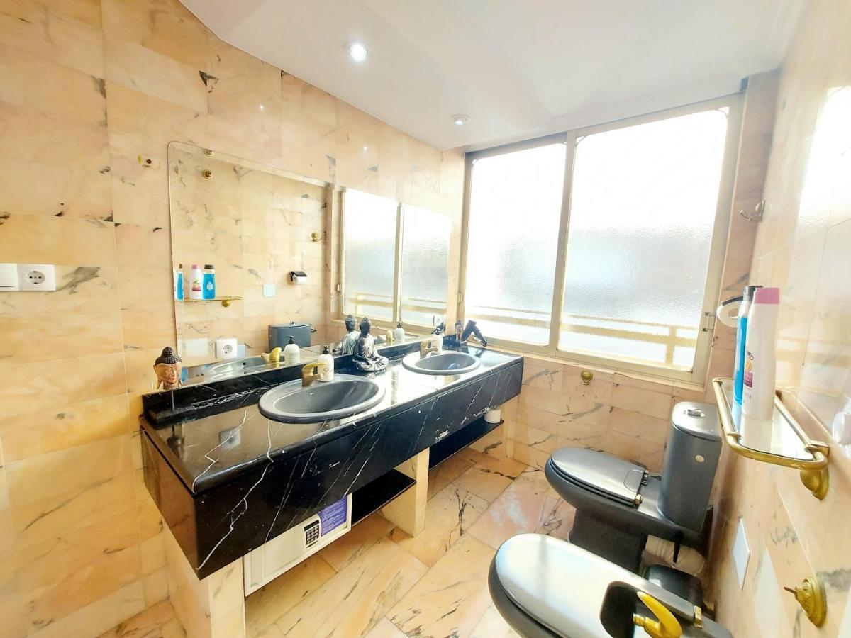 Gloria Host House Apartment อาลิกันเต ภายนอก รูปภาพ